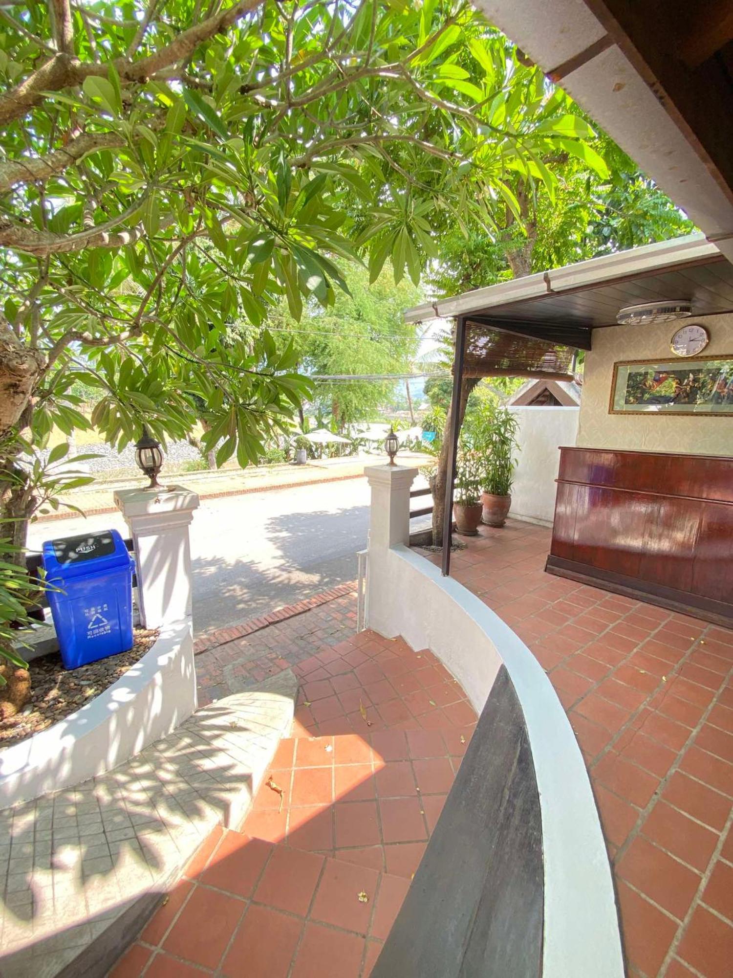 Golden Lotus Namkhan View Luang Prabang Exterior photo